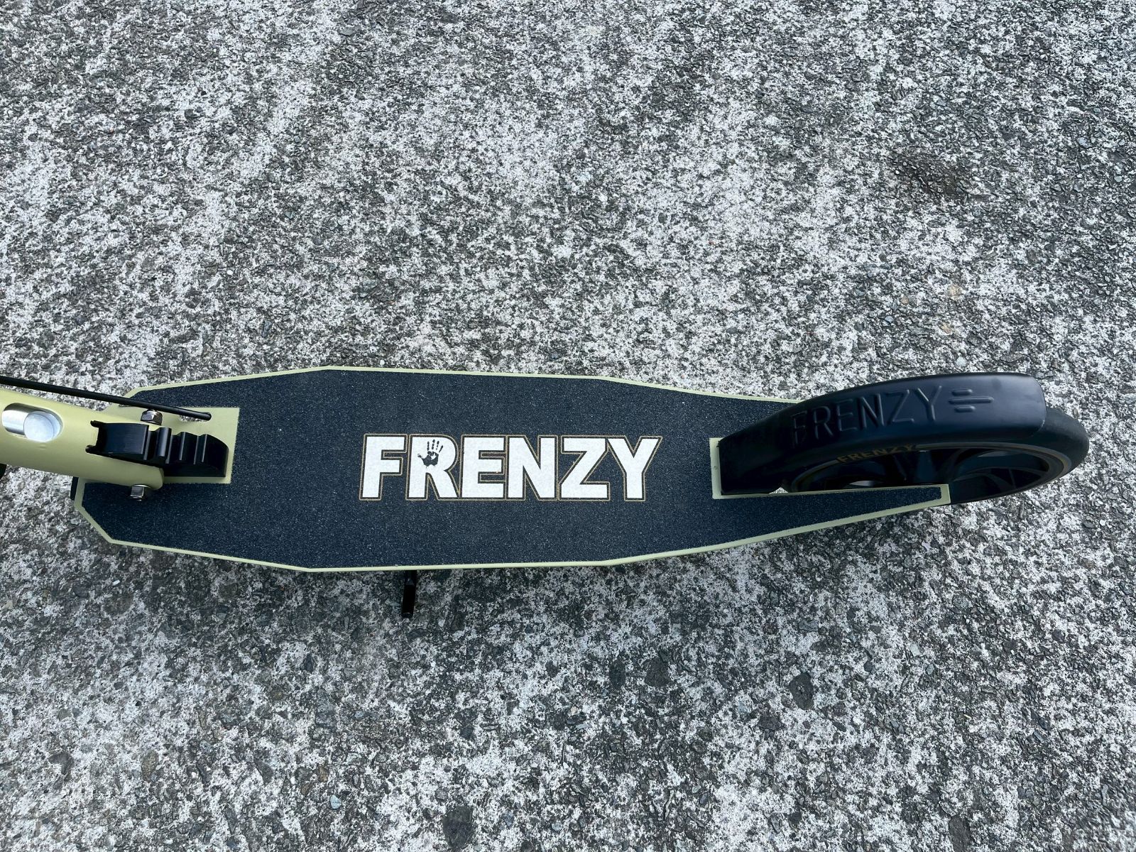 動作良好 FRENZY キックボード