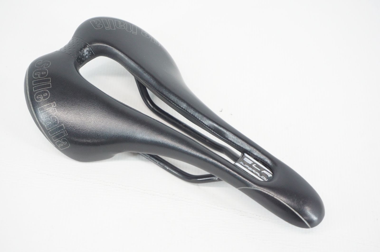 SELLE ITALIA セライタリア SLR SUPERFLOW サドル バイチ