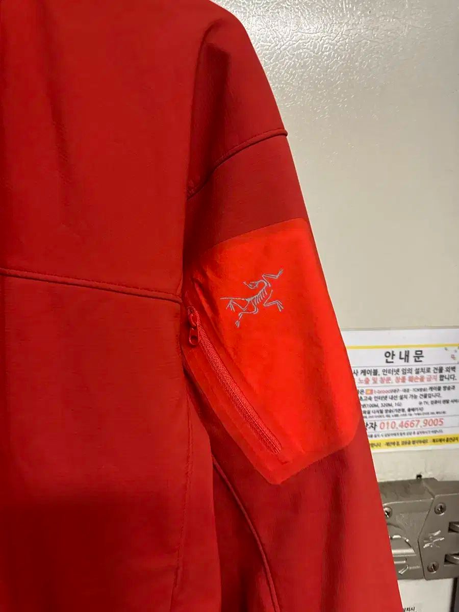 ARC TERYX アークテリクス レッド ジャケット XL TG 105-110