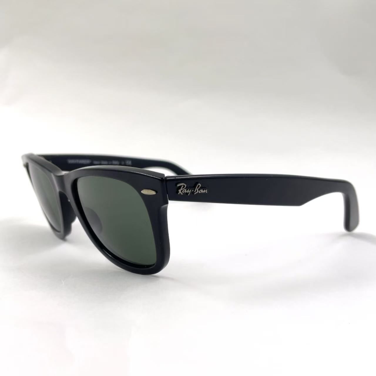 Ray-Ban RB 2140-F プラスチック ブラック サングラス シルバー