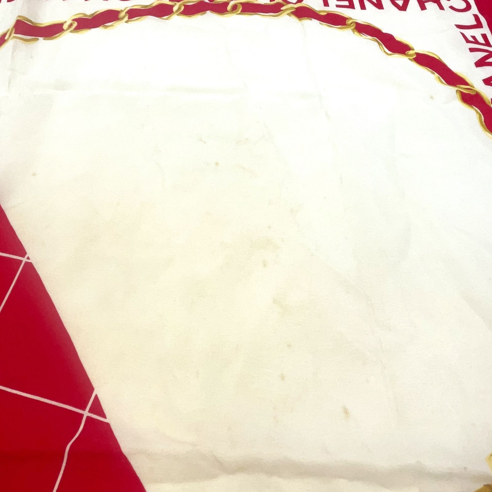 アイボリー×レッド