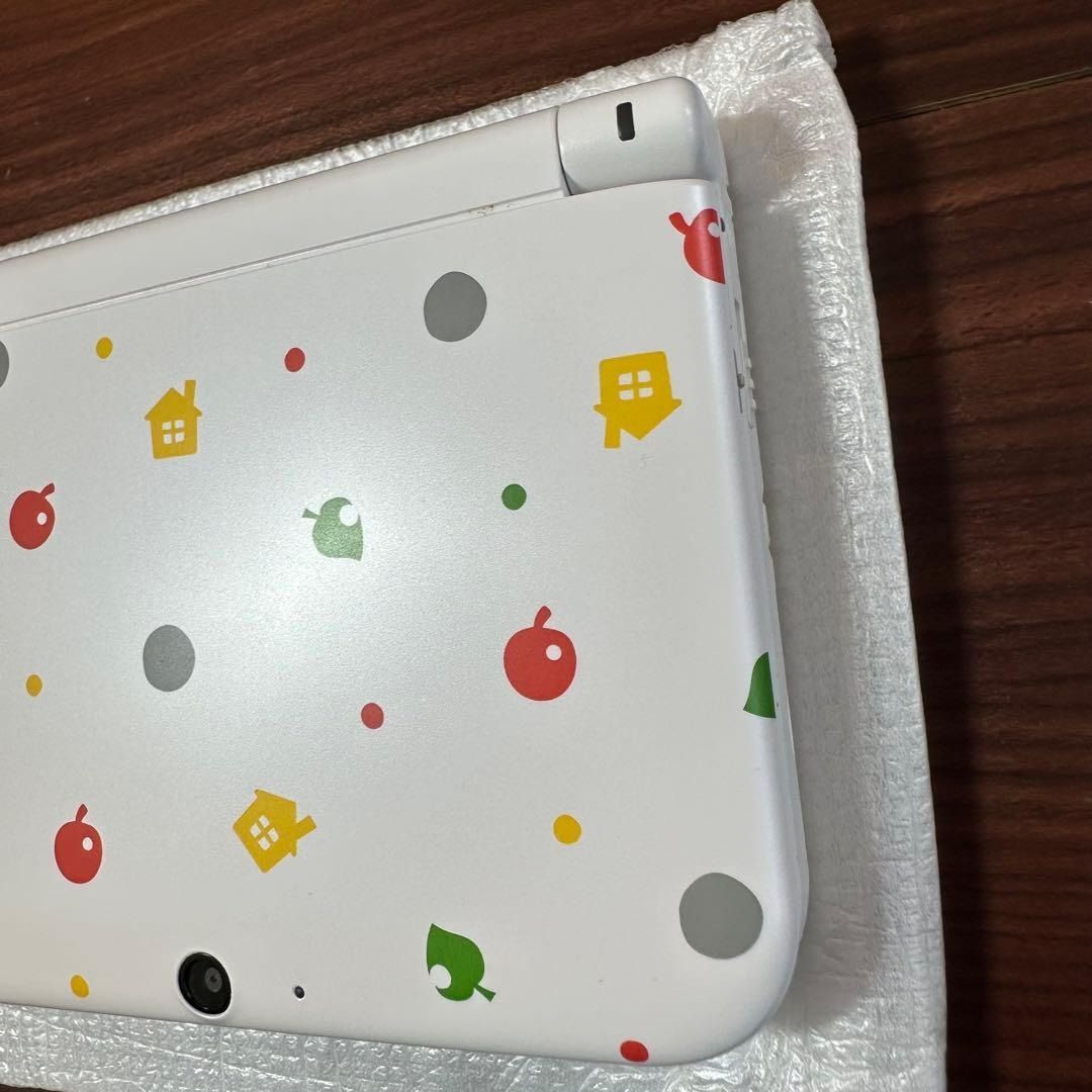 ニンテンドー3DS LL とびだせ どうぶつの森パック ほぼ新品 4548 