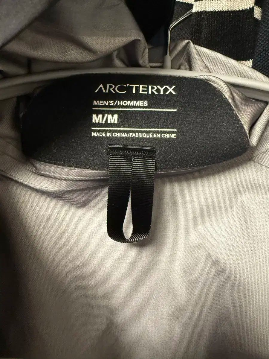 ARC TERYX アークテリクス ベータ ジャケット メンズ M ブラック OLIVEOS_COM_TR