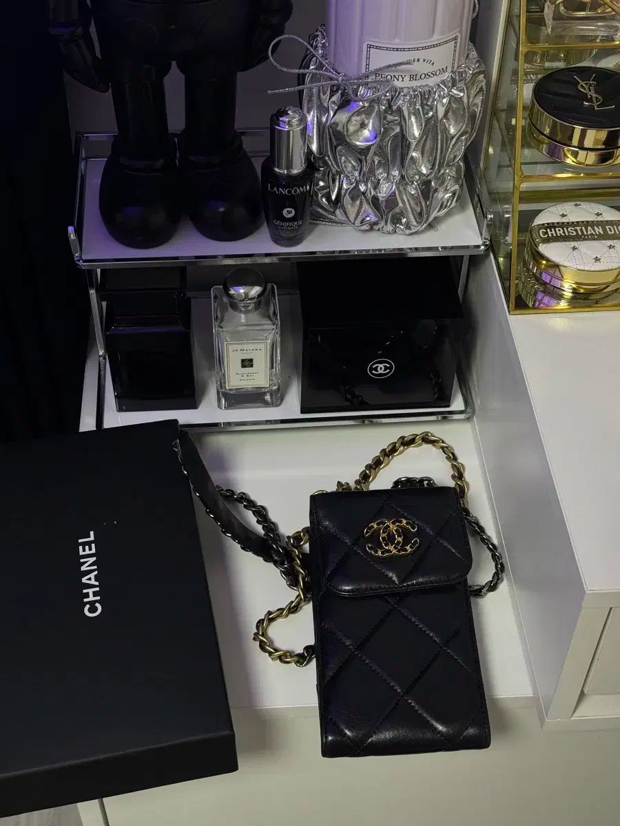 シャネル WOC 19バック ナインティーンバック 携帯ホルダークロスバック チェーンバッグ ap1773 30番台