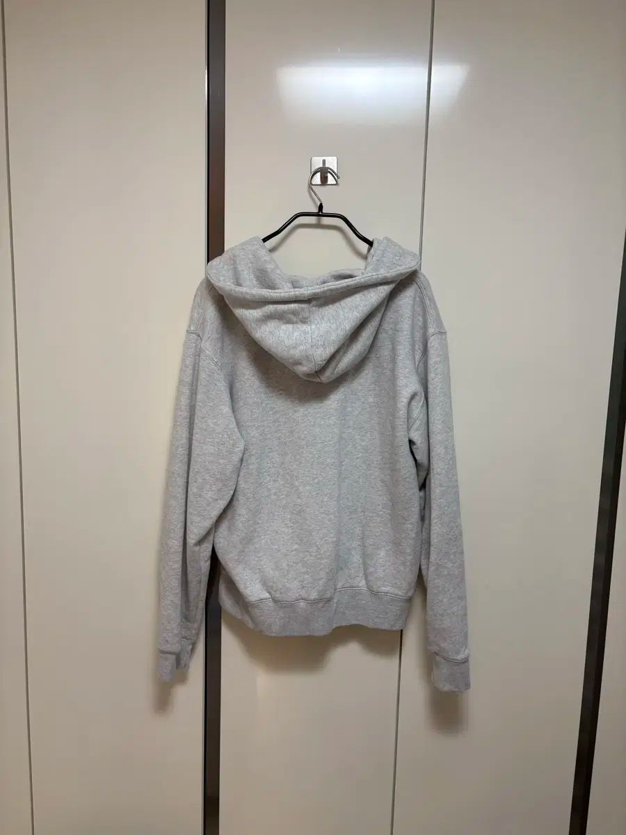 フーディー ジップアップ