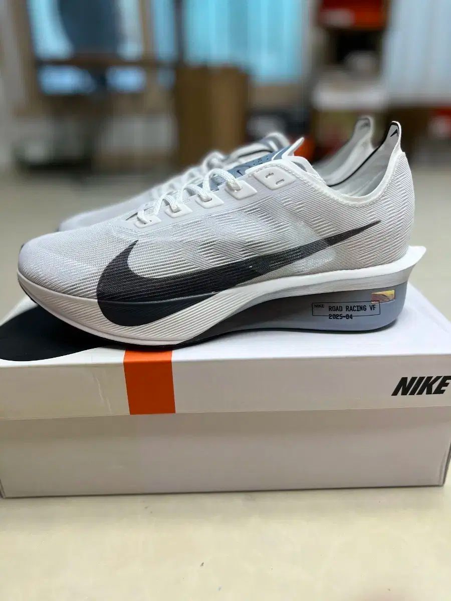 ナイキ ヴェイパーフライ ネクスト 4 275mm