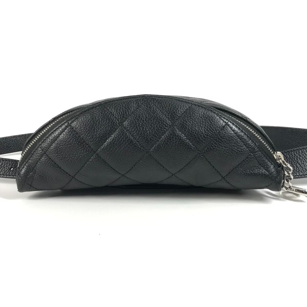 シャネル ボディバッグ