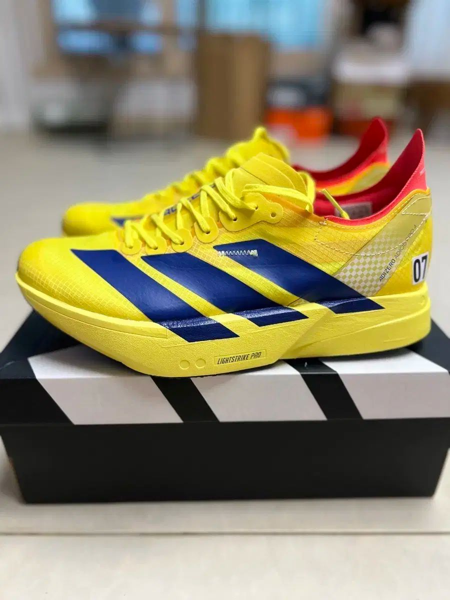 アディダス アディゼロ アディオス プロ 4 イェロー 275mm