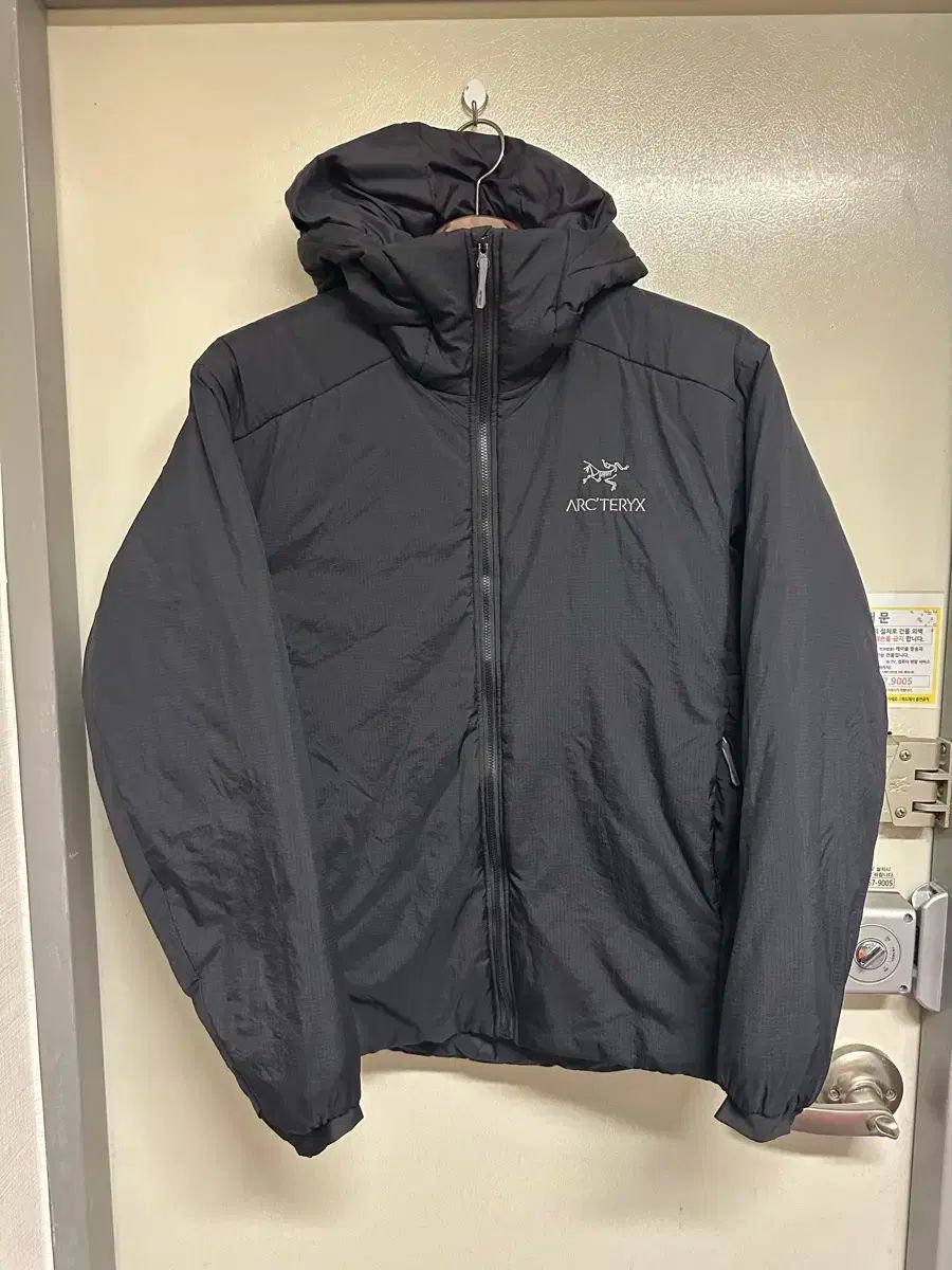 ARC TERYX アークテリクス Atom アトム AR WHO フーディー ブラック M Mm 100サイズ