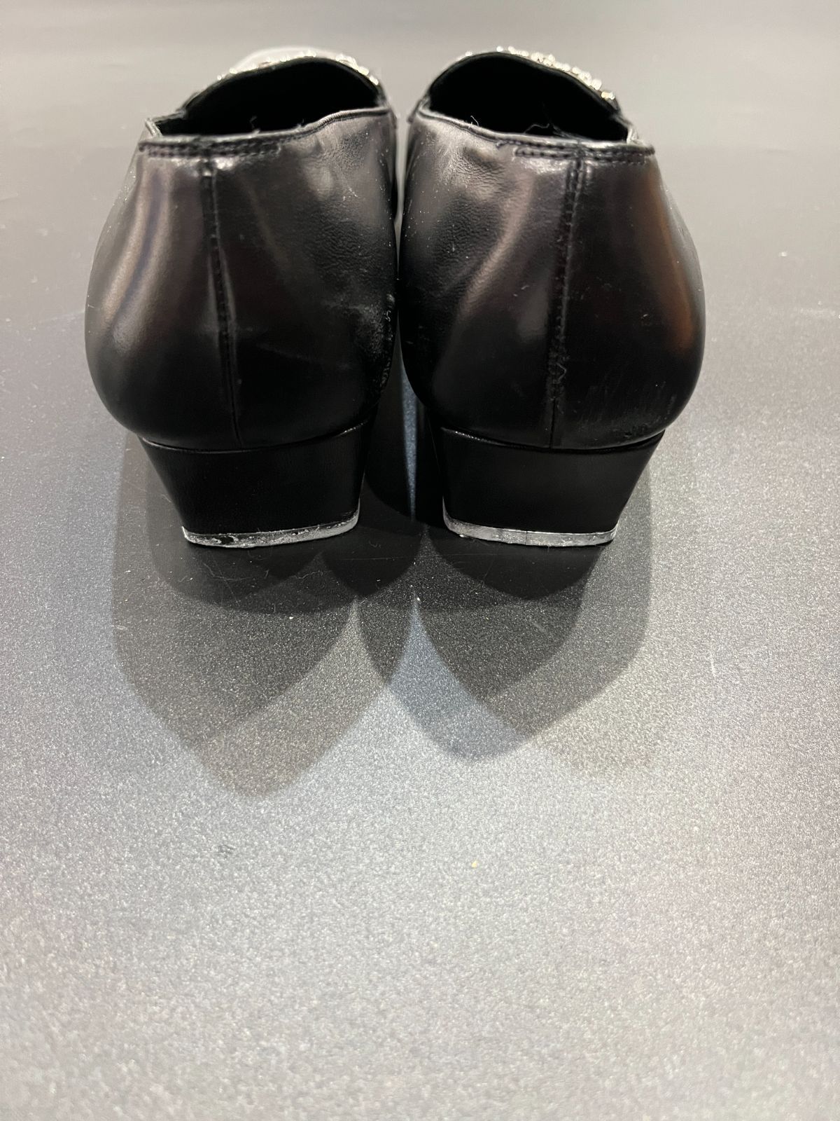 サルヴァトーレフェラガモ パンプス