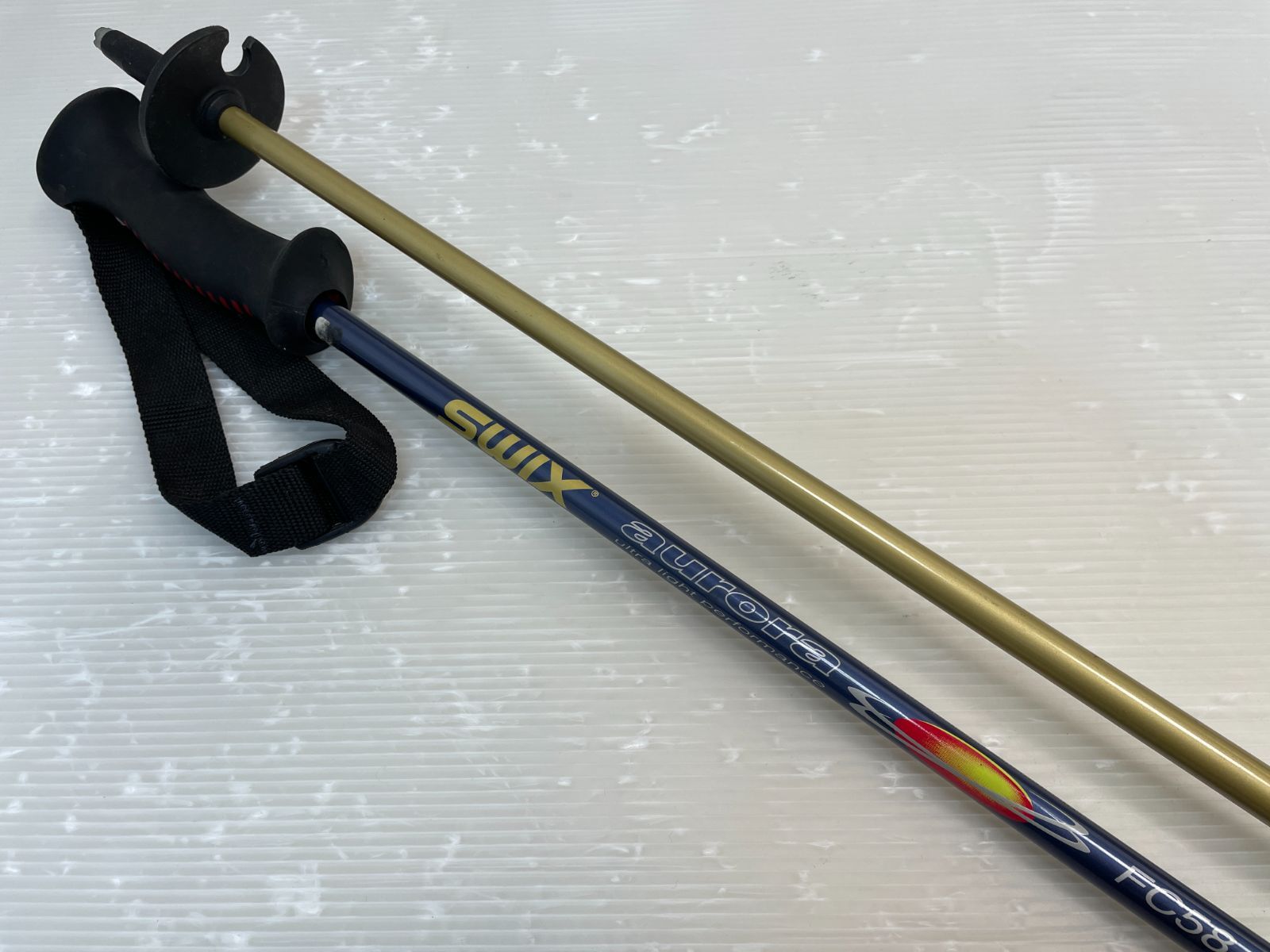 カーボン スキーストック swix aurora FC58 120 cm スウィックス スキー ストック