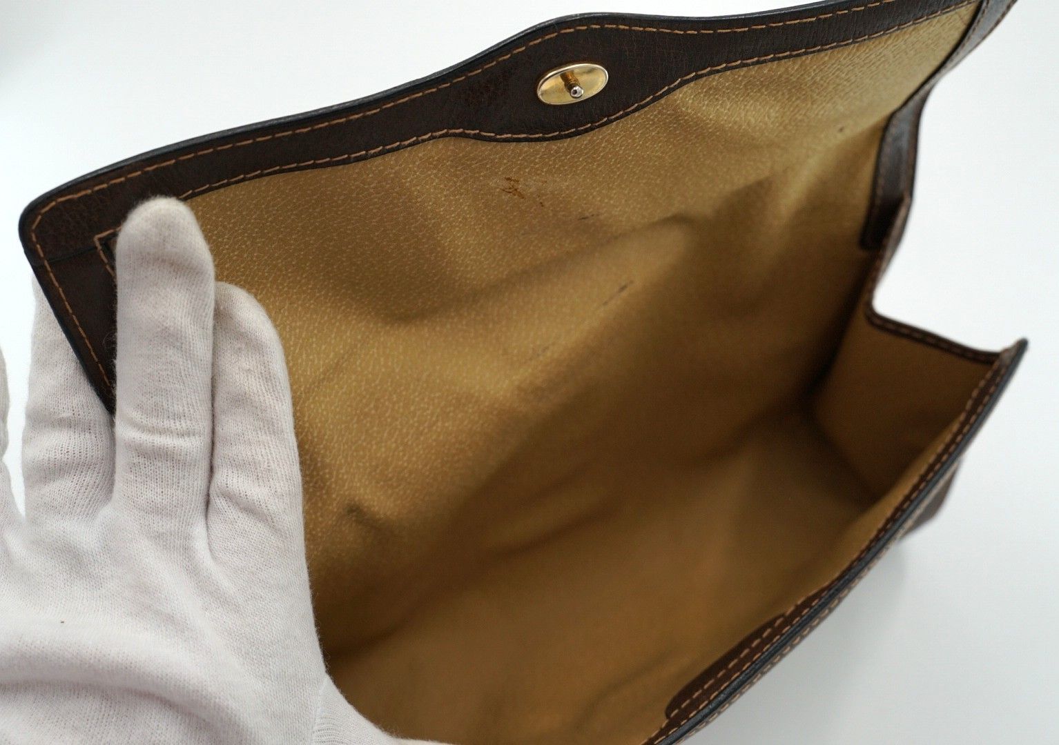 クラッチバッグ