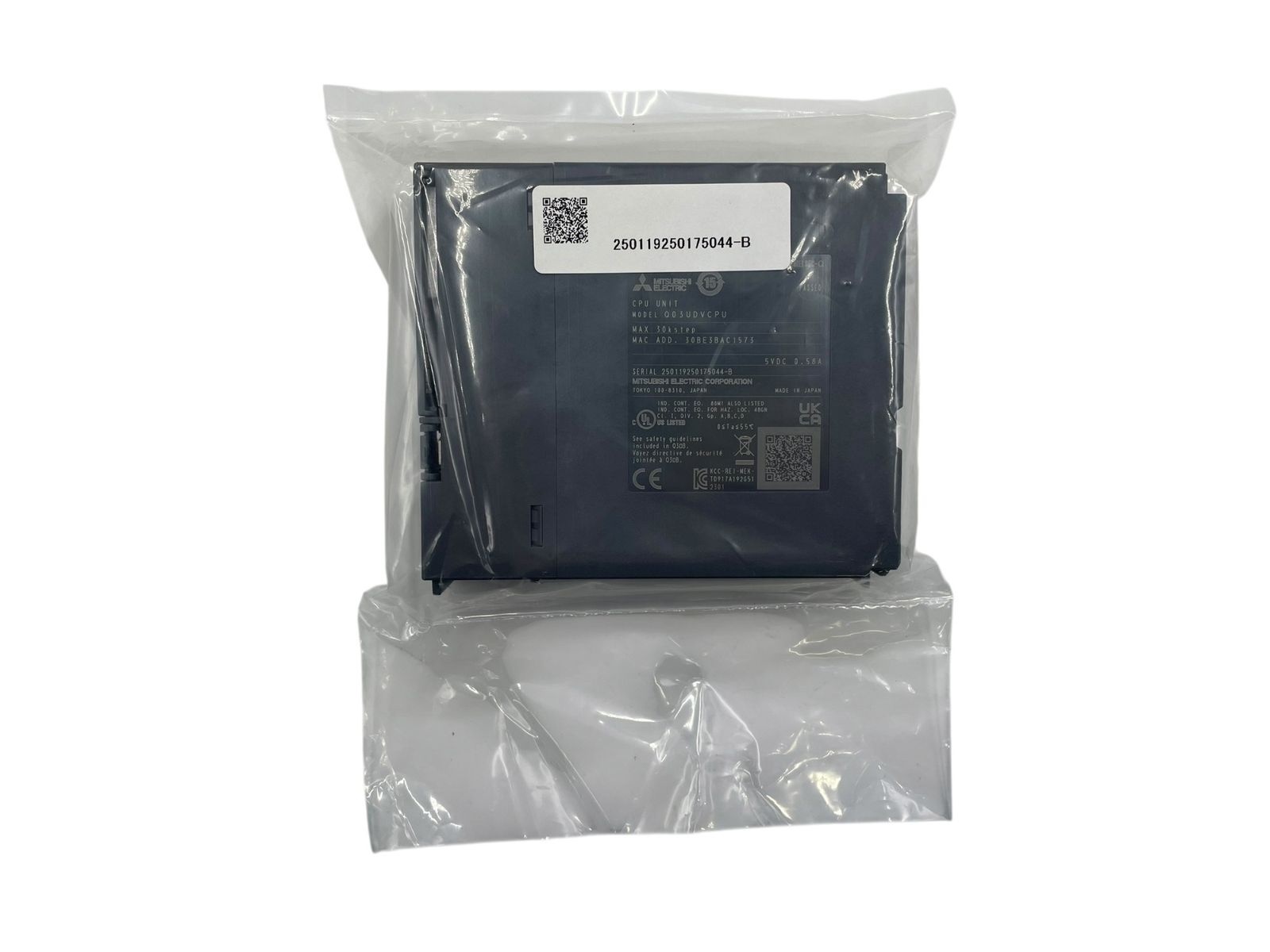 三菱電機 MELSEC-Q Q03UDVCPU シーケンサ CPUユニット 外箱に破れ へこみあり 本体