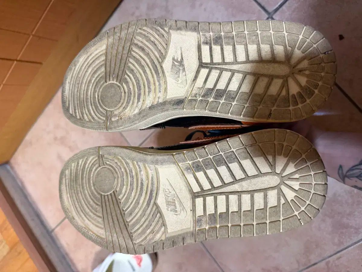 255 ジョーダン1 ハイ バックボード 3 0