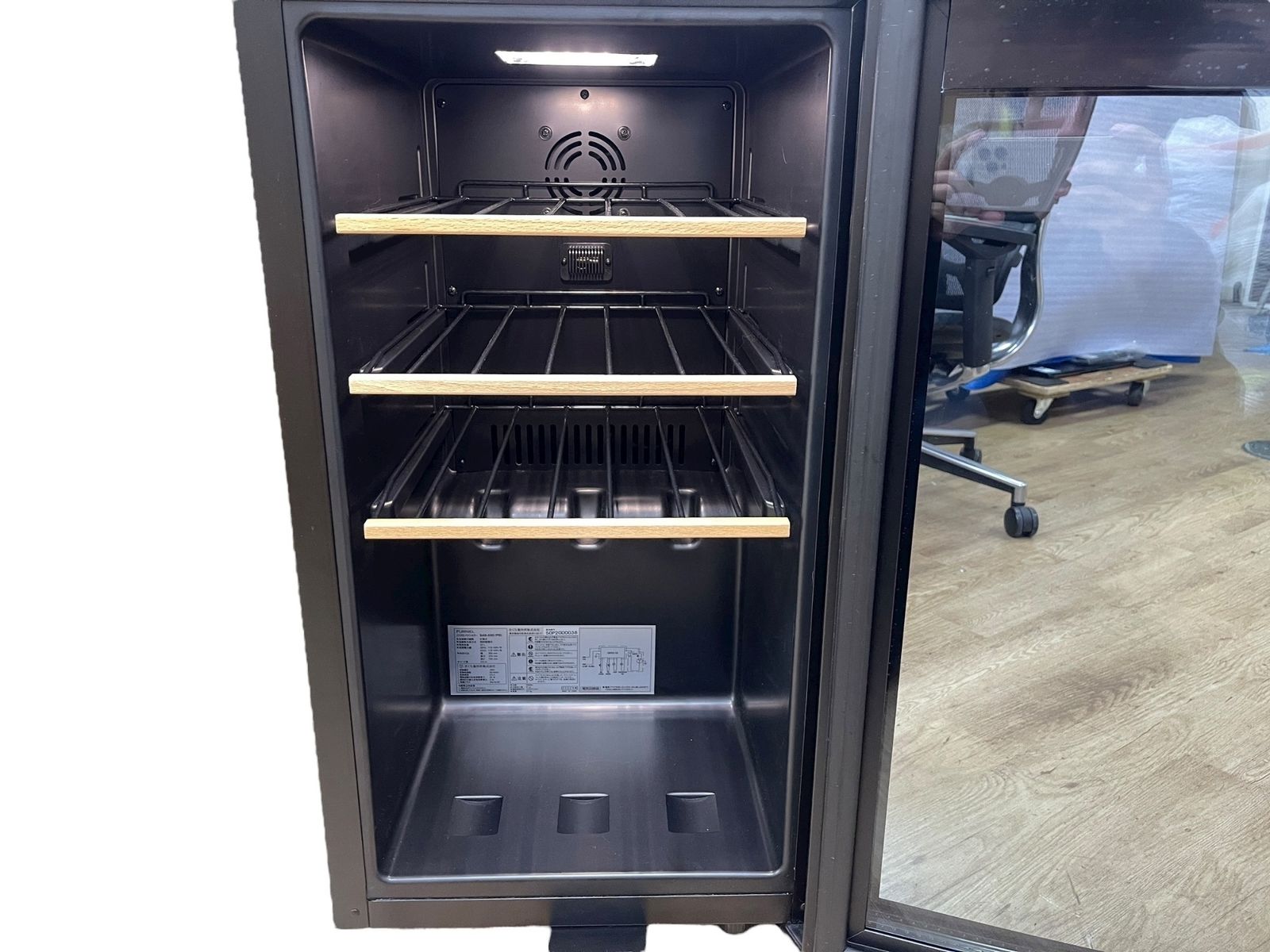 30本！SAKURA WORKS ワインセラー ガラス扉付き　2020年 30本！SAKURA WORKS ワインセラー ガラス扉付き 2020年 製品を比較する |