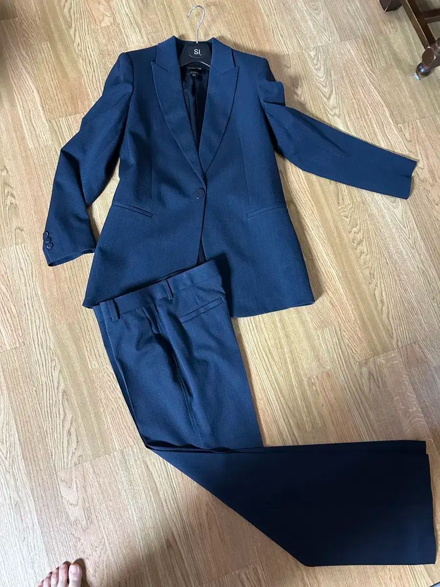 マッシモ ドゥッティ ネイビー レディース スーツ サイズ40