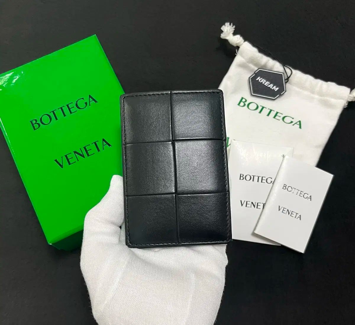 フルセット BOTTEGA VENETA ボッテガ ヴェネタ ラム スキン カードウォレット ブラック