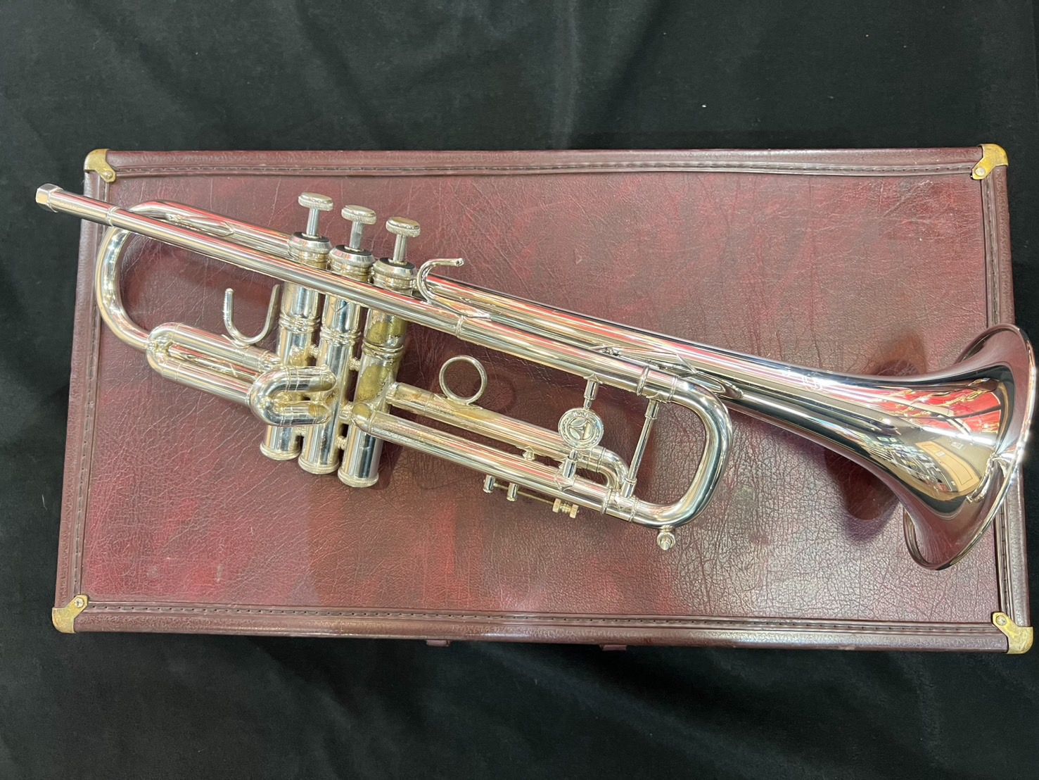 ホルトン Bbトランペット T 101 B 服部管楽器