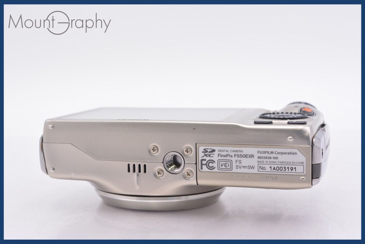 富士フィルム FUJIFILM FinePix F550EXR 15x バッテリー付属 ☆完動