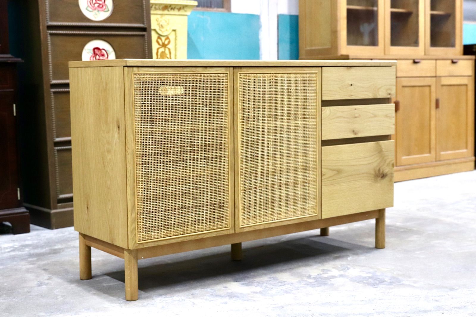 GMIK 605 unico ウニコ REVE リヴェ キャビネット サイドボード リビングボード オーク材 定価約9 1万 モデルルーム