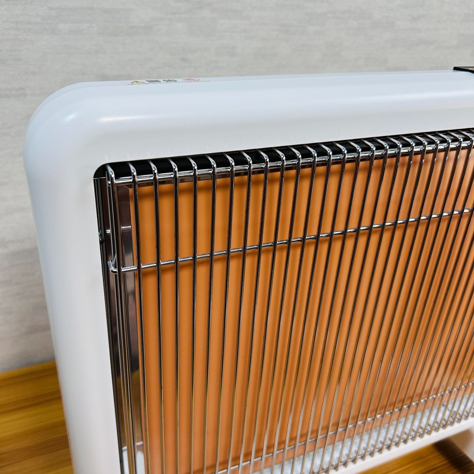 2023年製】日本遠赤外線 サンルミエ タイマー付 遠赤外線ヒーター