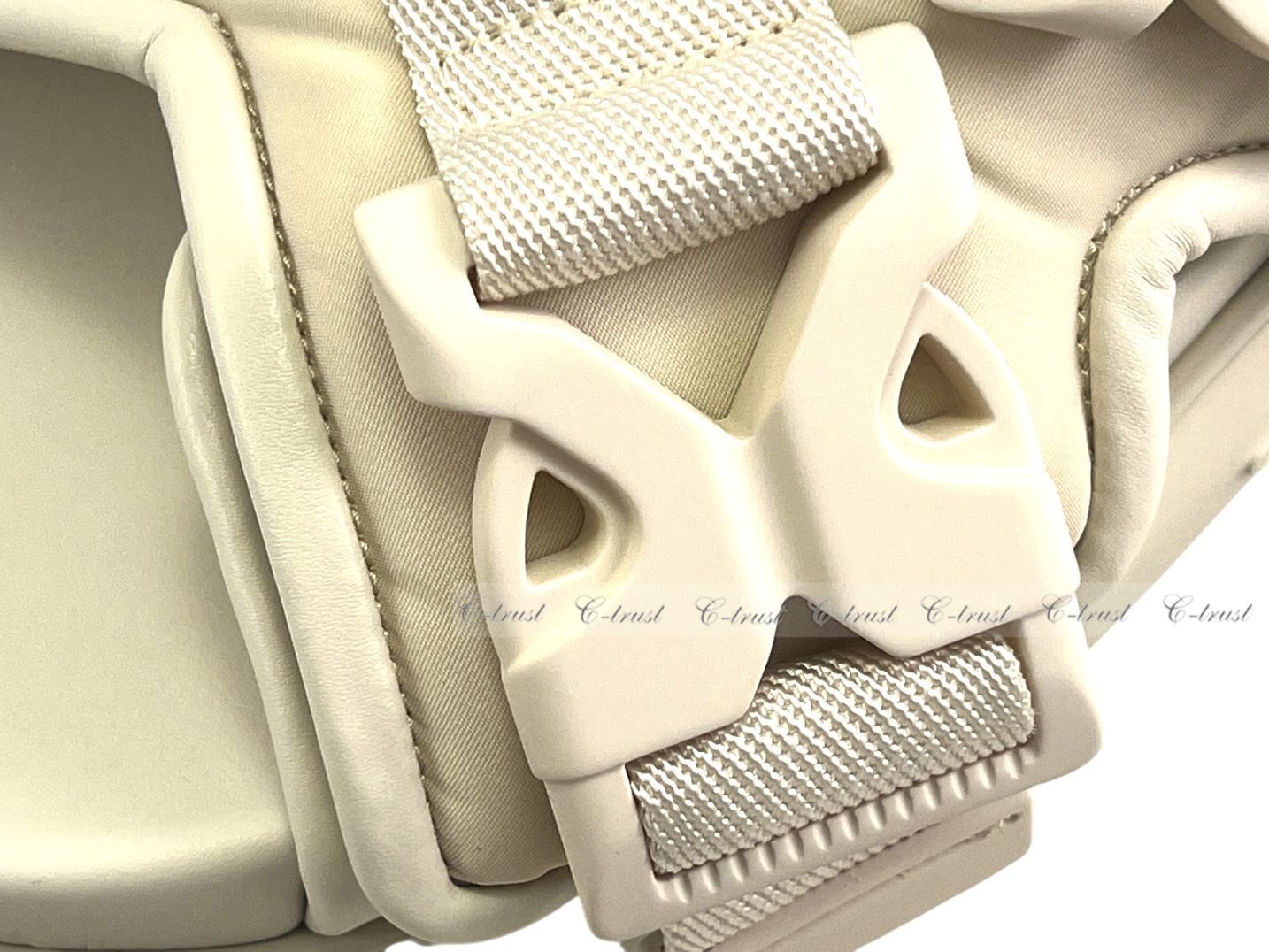 BOTTEGA VENETA ボッテガ ヴェネタ サンダル SNAP SANDAL シューズ POLYRECYCLED イタリア製 9031 SEA SALT L943-41 ODELLYA_COM