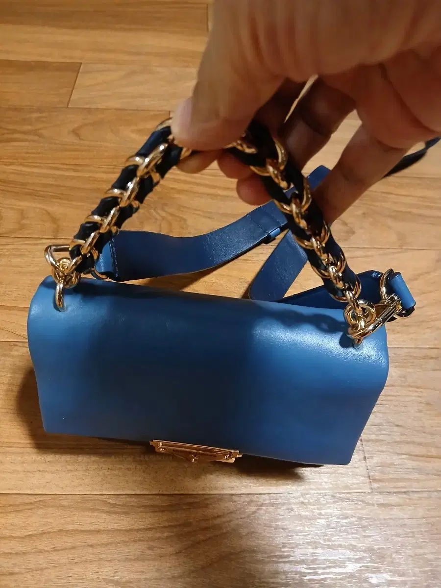 マイケルコース ブルー