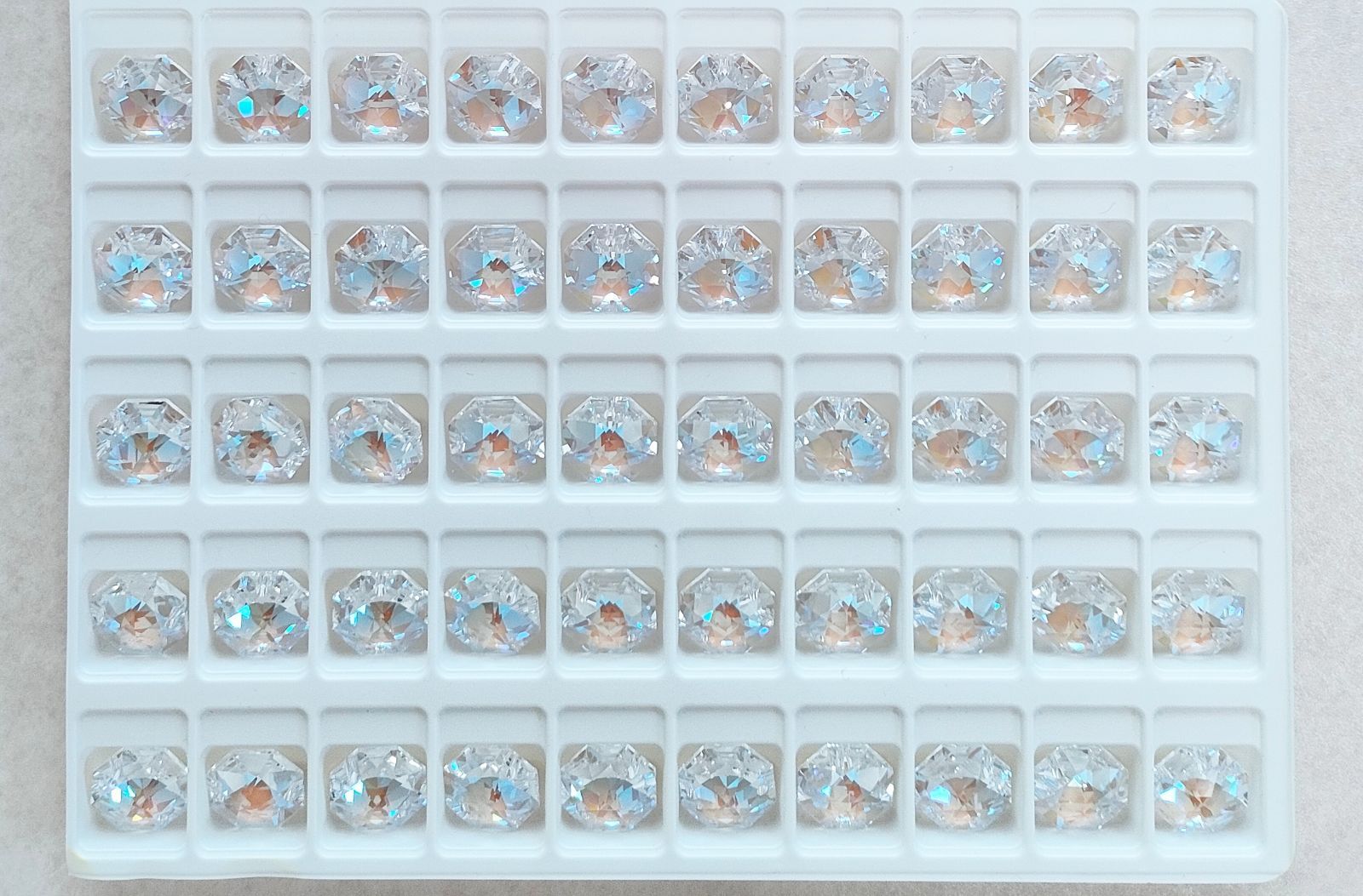 ✿SWAROVSKI スワロフスキー#8116 クリスタルブルーAB 50粒 【公式通販】