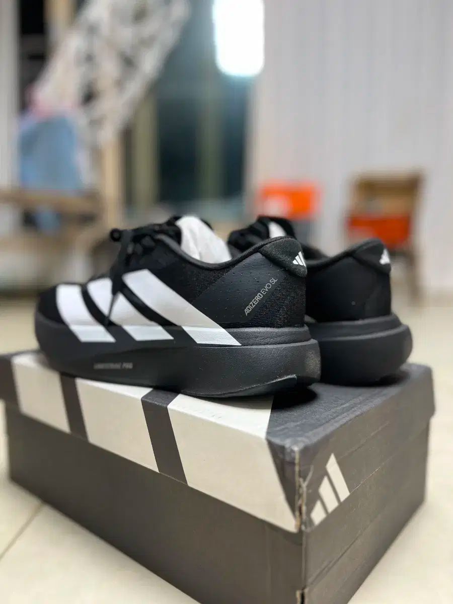 アディダス アディゼロ エボ SL ブラック 260mm