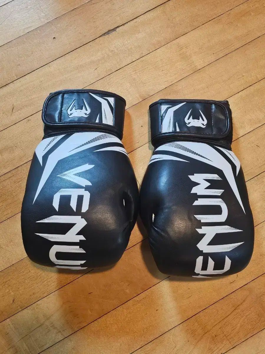 ヴェナム チャレンジャー 3 0 ボクシンググローブ 16oz