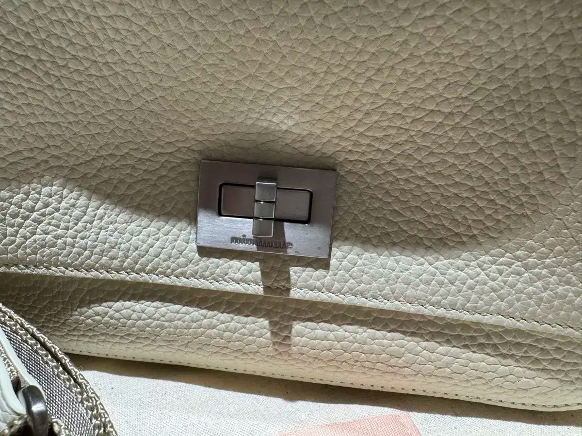 MINITMUTE ミニミュート フェレッティ ミニ アイボリー み