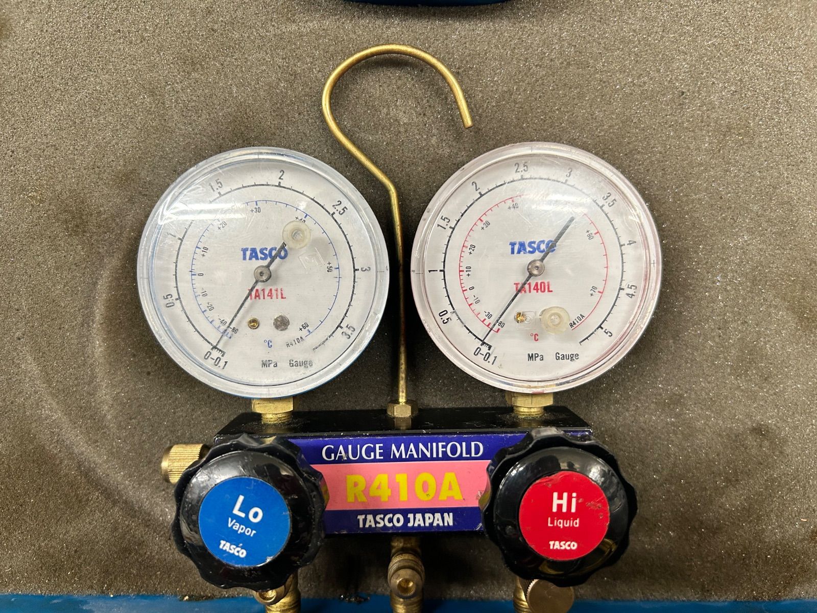 B TASCO ゲージマニホールドセット チャージバルブ付 R410A R32
