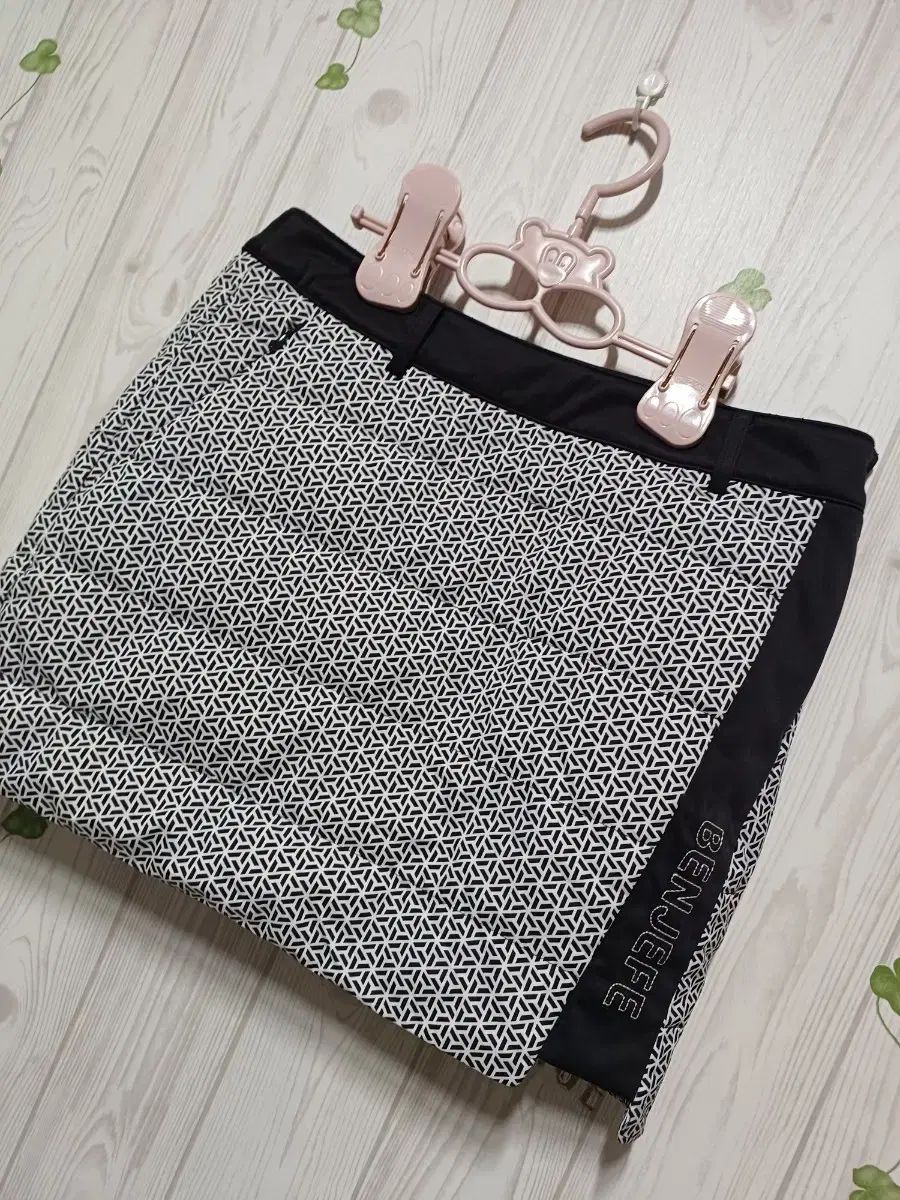 ベンジェフ レディース ダックダウン ダウン ゴルフスカート 67