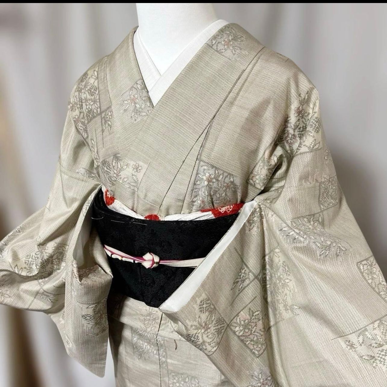 袷 大島紬 小紋 フルセット 正絹名古屋帯 白大島紬 Excellent Oshima Tsumugi Komon Kimono Full Set with Pure Silk Nagoya Obi White 紬 着物