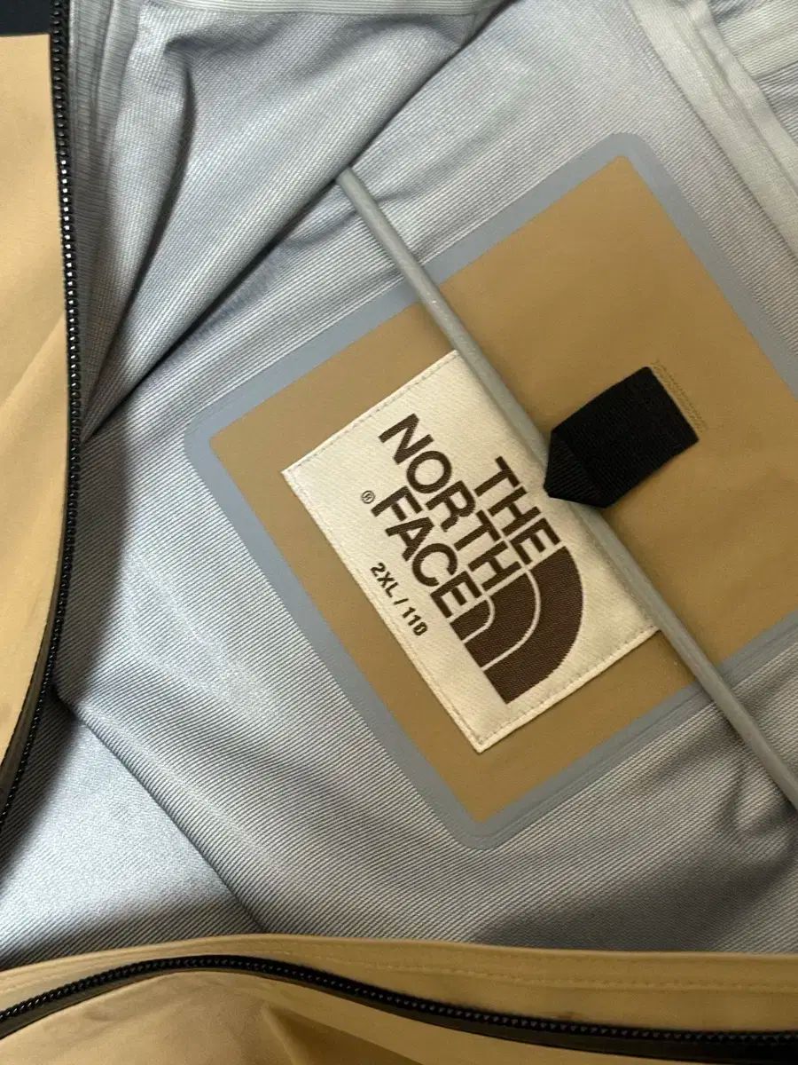 ザノースフェイス ウィンドブレーカー ジャケット ベージュ ブラック XXL