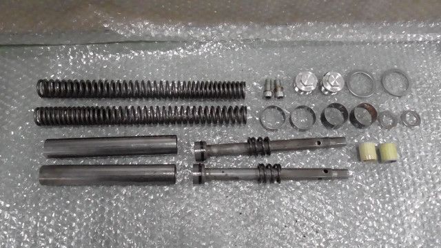 ドラッグスター250 VG 02 J の インナーパーツ