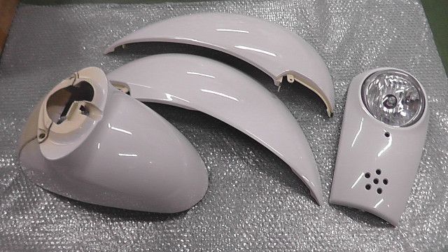 ク スクーピー AF 55 の 外装 カウルセット