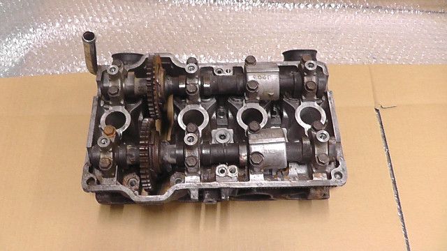 ジェイド MC 23 1003 xxx の シリンダーヘッド