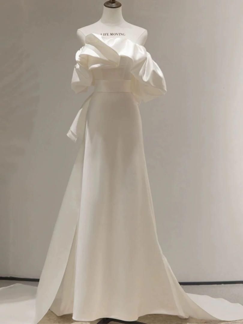 胸元ボリューム魅力的エンパイアドレス 結婚式用