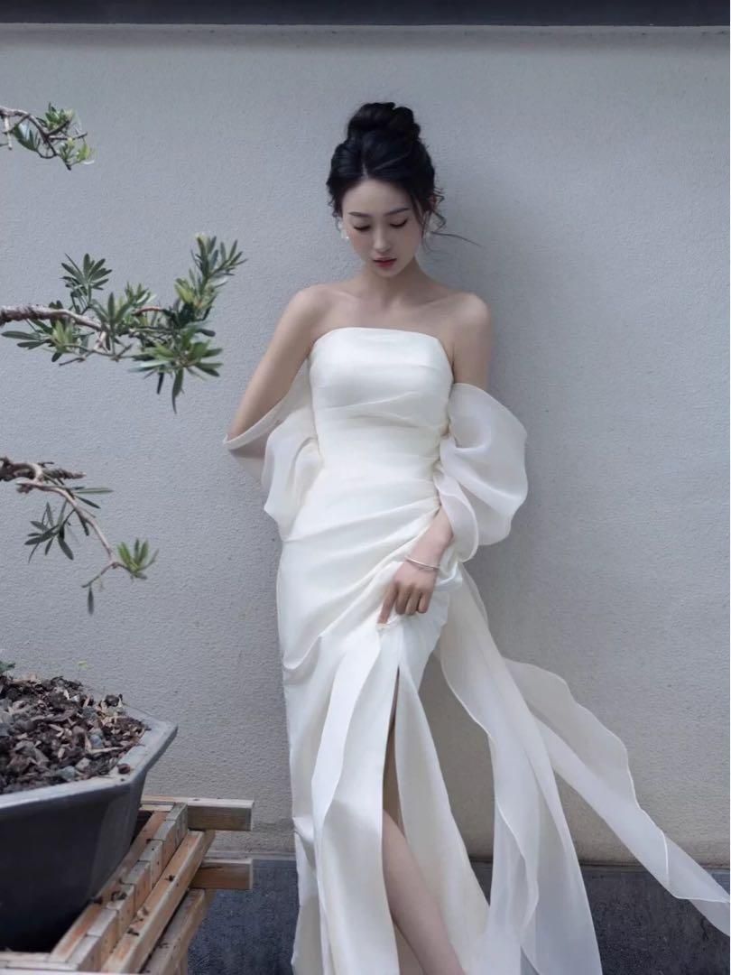 ロングウェディングドレス 結婚式 シンプル&エレガントなチュールデザイン