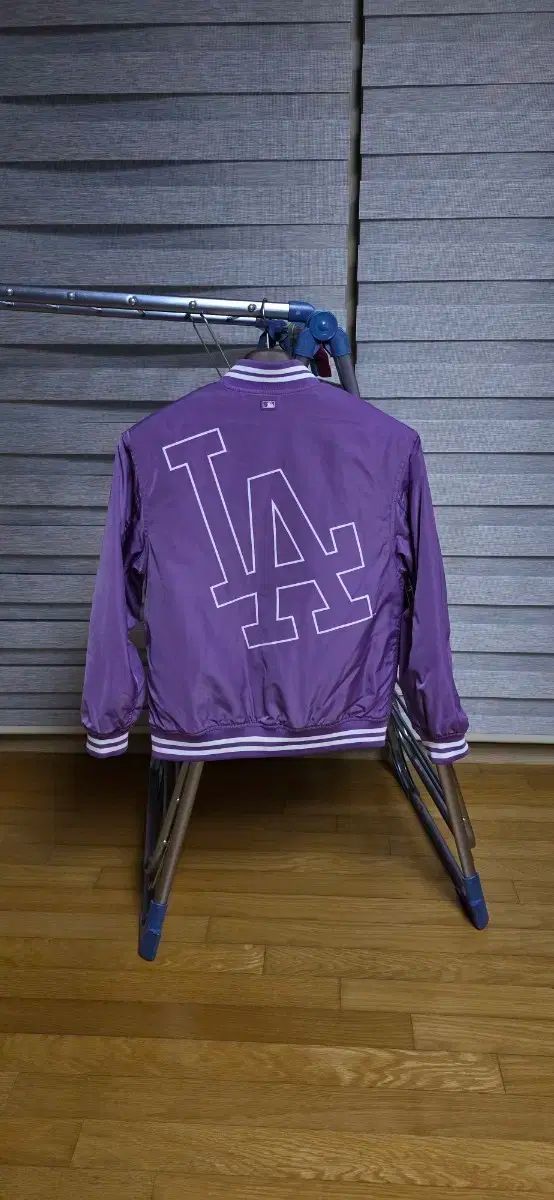 MLB キッズ 新モデル LA ドジャース ユニセックス 軽量ダウンジャケット 150