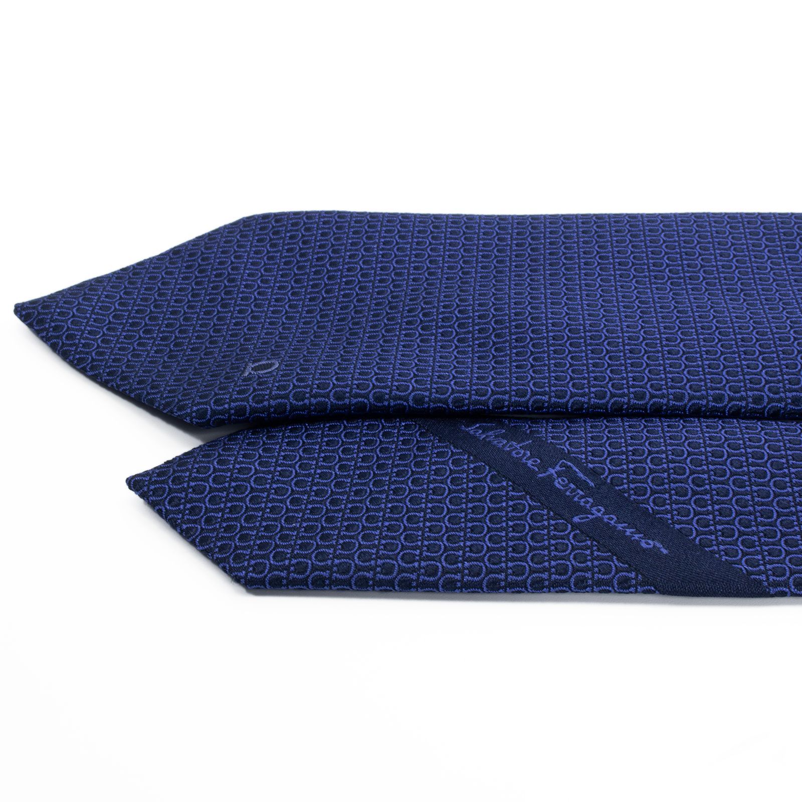 送料無料 フェラガモ ネクタイ レギュラータイ ジャガードタイ 新品