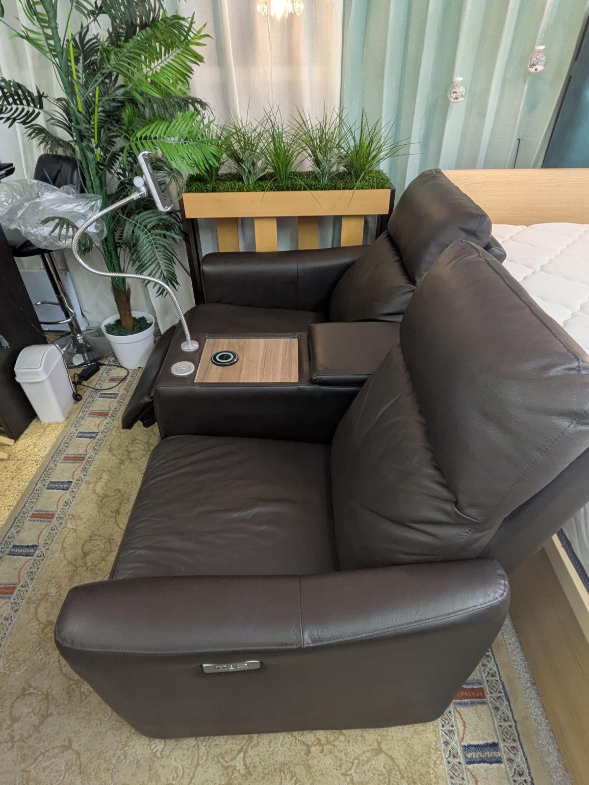 リプロダクトligne rosetリーンロゼ　トーゴ レザーキャタピラーソファ リプロダクトligne rosetリーンロゼ トーゴ レザーキャタピラーソファ