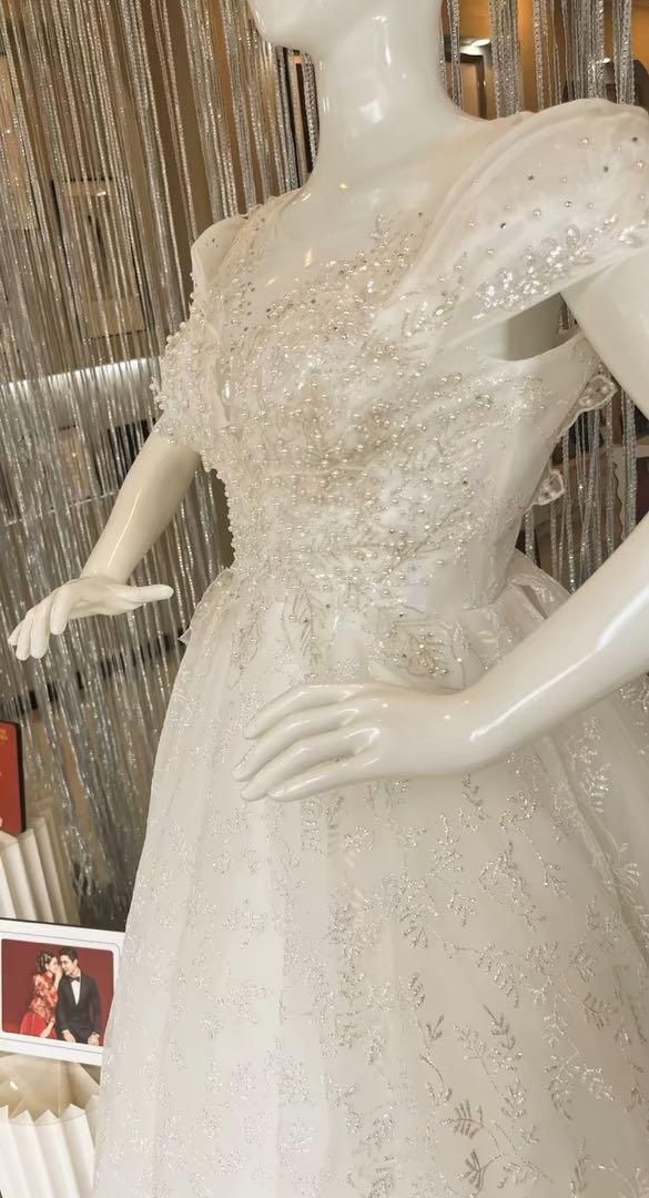 ウェディングドレス キラキラストーン＆パール プリンセスライン