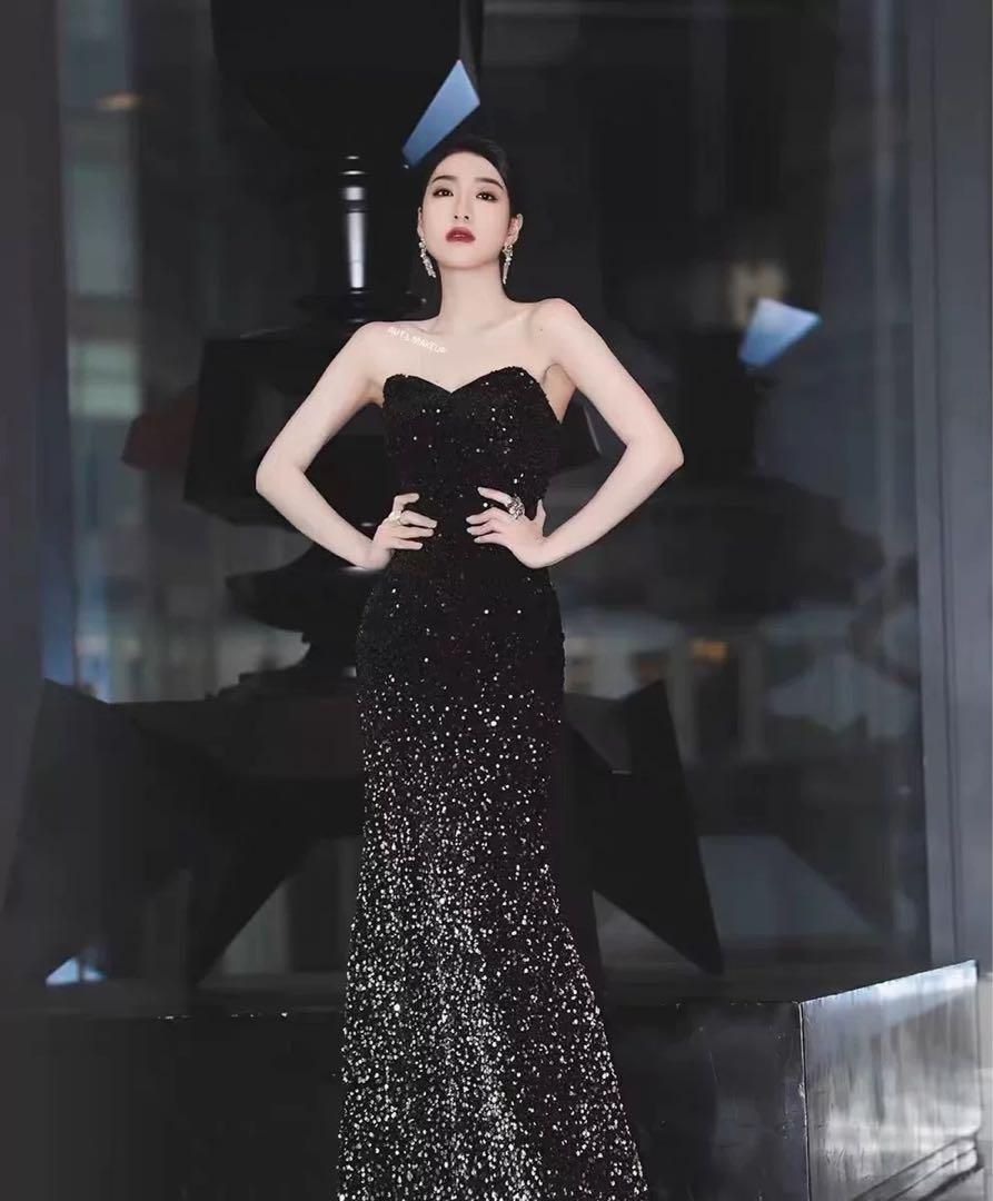 スパンコール煌めくロングドレス パーティーで映えるマーメイド