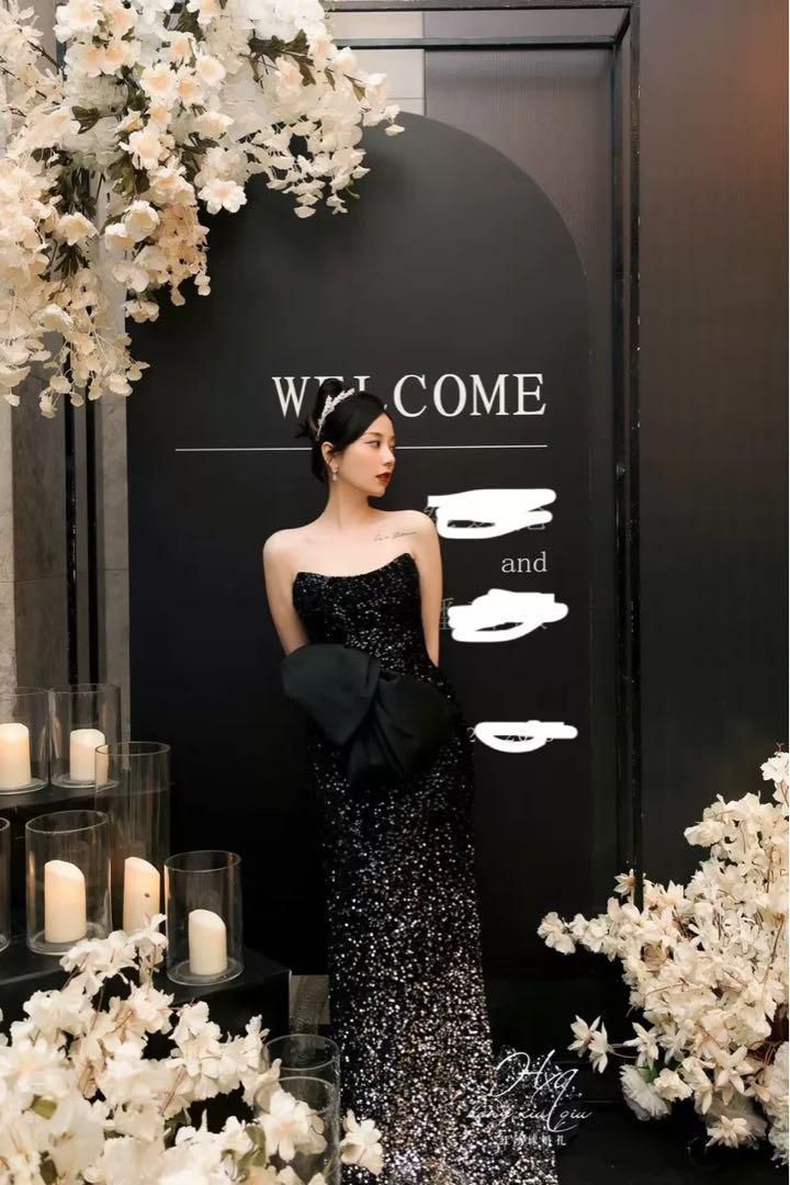 スパンコール煌めくロングドレス パーティーで映えるマーメイド