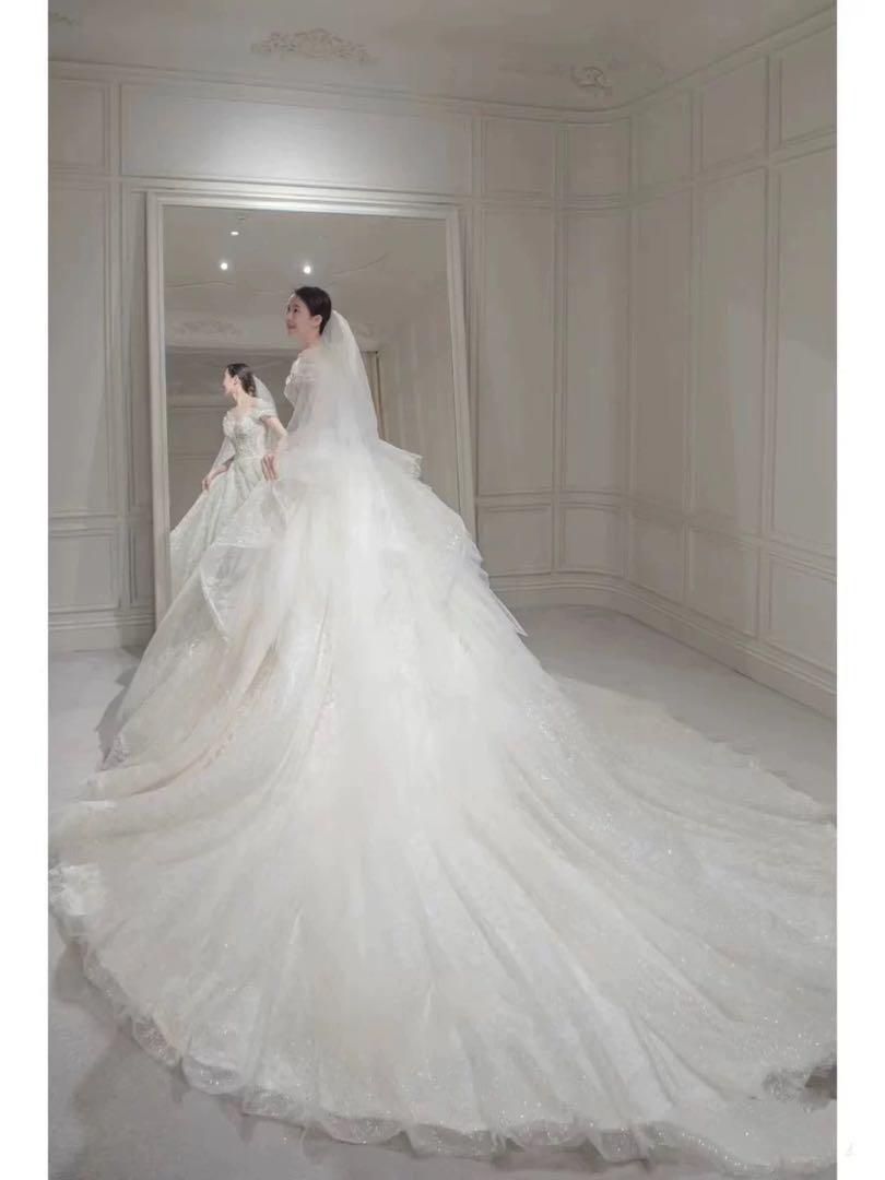 キラキラストーン＆パール ボリュームロングトレーン