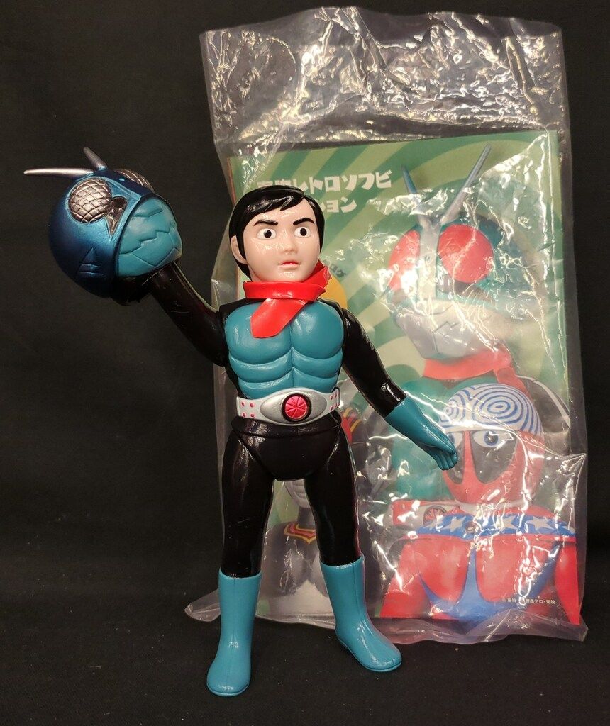 メディコムトイ　東映レトロソフビ 仮面ライダー 仮面ライダー旧1号 楽天市場】仮面ライダー旧1号（マスクとれ仕様） ミドルサイズ《2018年