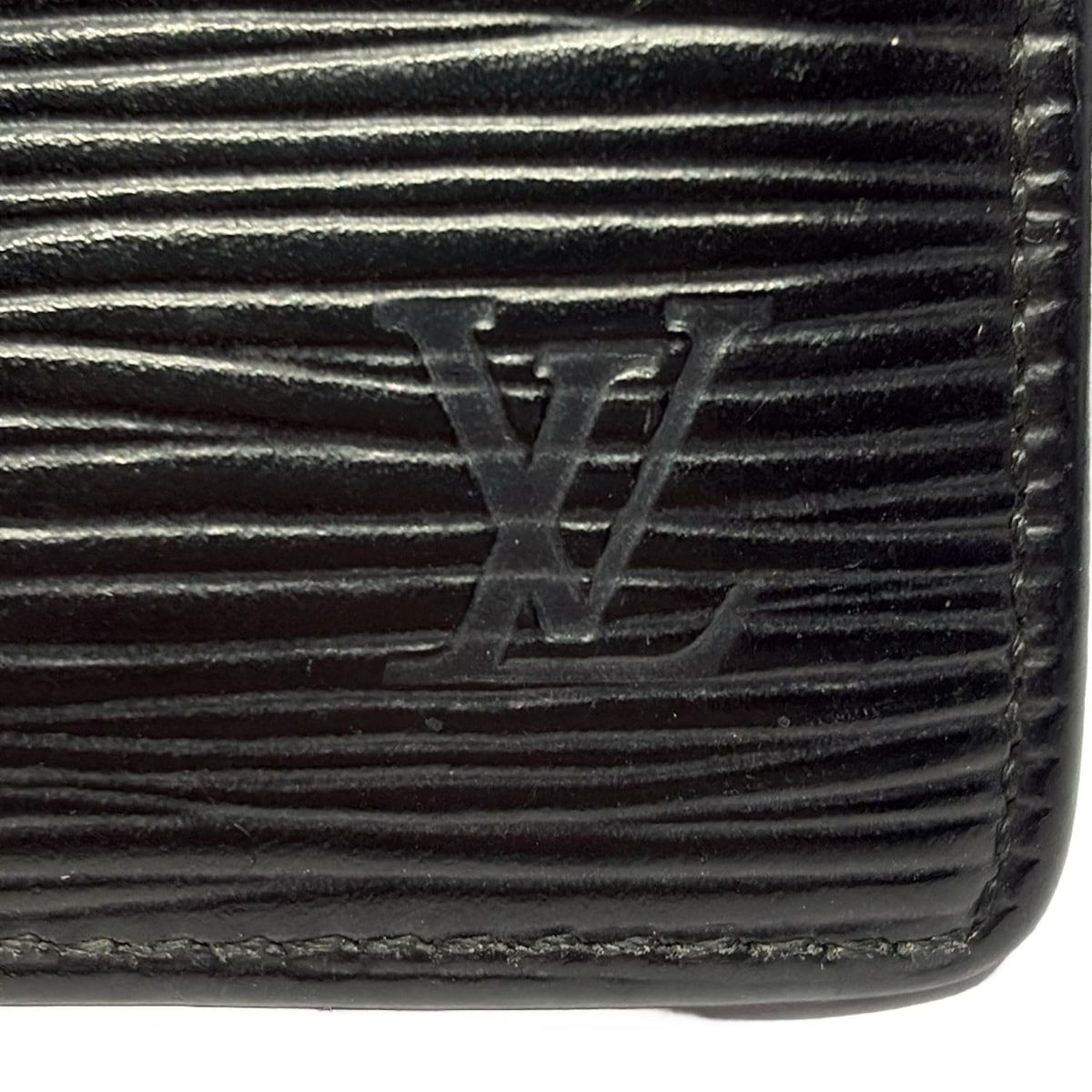 LOUIS VUITTON(ルイヴィトン) 2つ折り財布 エピ ポルトビエカルト