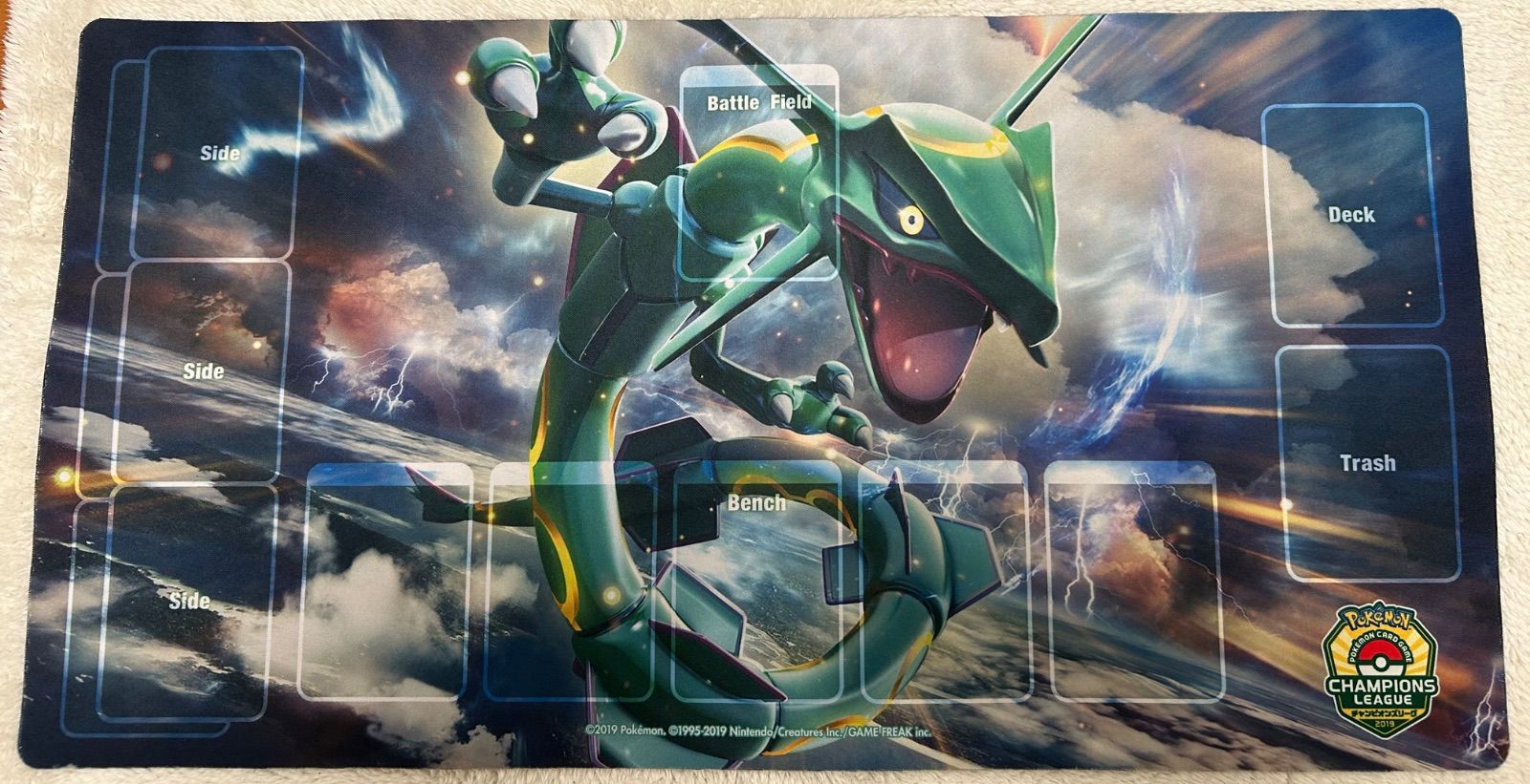 レックウザ チャンピオンズリーグ 2019 プレイマット - メルカリ